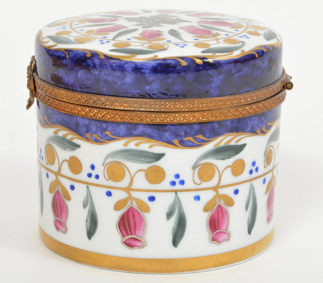 Limoges France Round Hand Painted Box (1 of 6)
