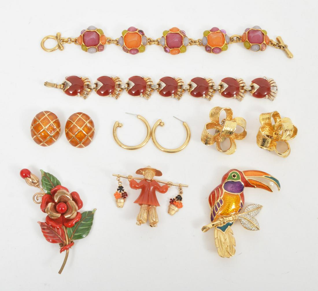 Lot of High Quality Gold Tone Jewelry Brooch (1 of 7)