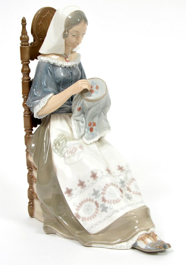 Large Lladro The Embroiderer #4865 (1 of 6)