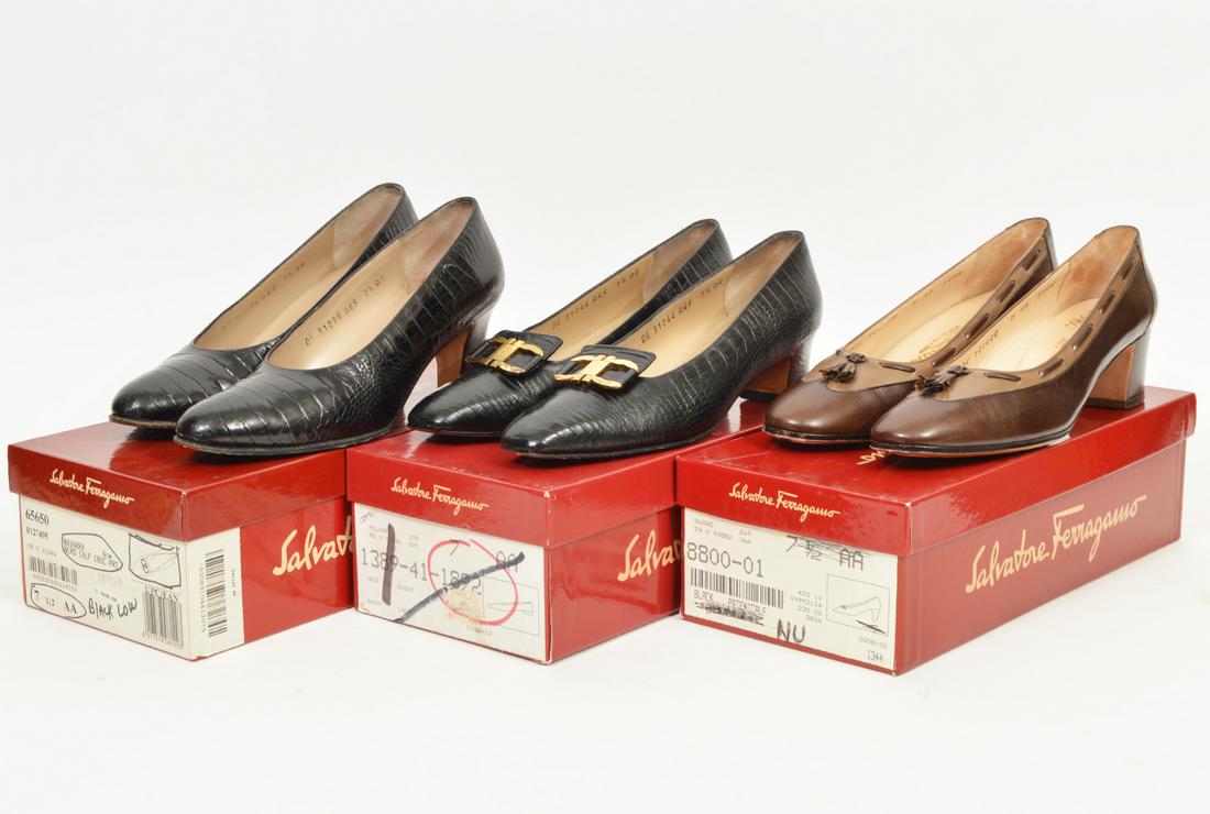 3 Pairs of Classic Ferragamo Pumps 7AA & 7.5 AA: 3 pairs of Salvatore Ferragamo classic low heal pumps: brown spectator pumps 7AA; black croc embossed with gold tone gancini 7.5AA; black croc embossed 7.5AA. Condition report: Good - wear on soles. P