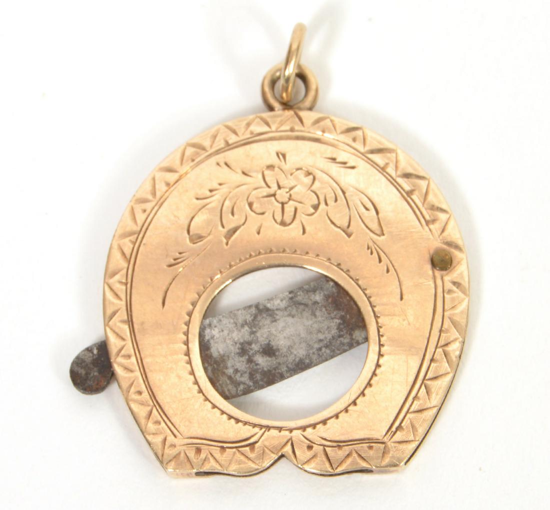 Antique 10k Yellow Gold Cheroot Cigar Cutter: Antique 10k yellow gold cheroot / cigar cutter charm. Highly engraved and detailed. 4.3 grams. 1"L. Condition report: good - no issues Please examine all photos closely. Contact C. Biddle Auction Gall