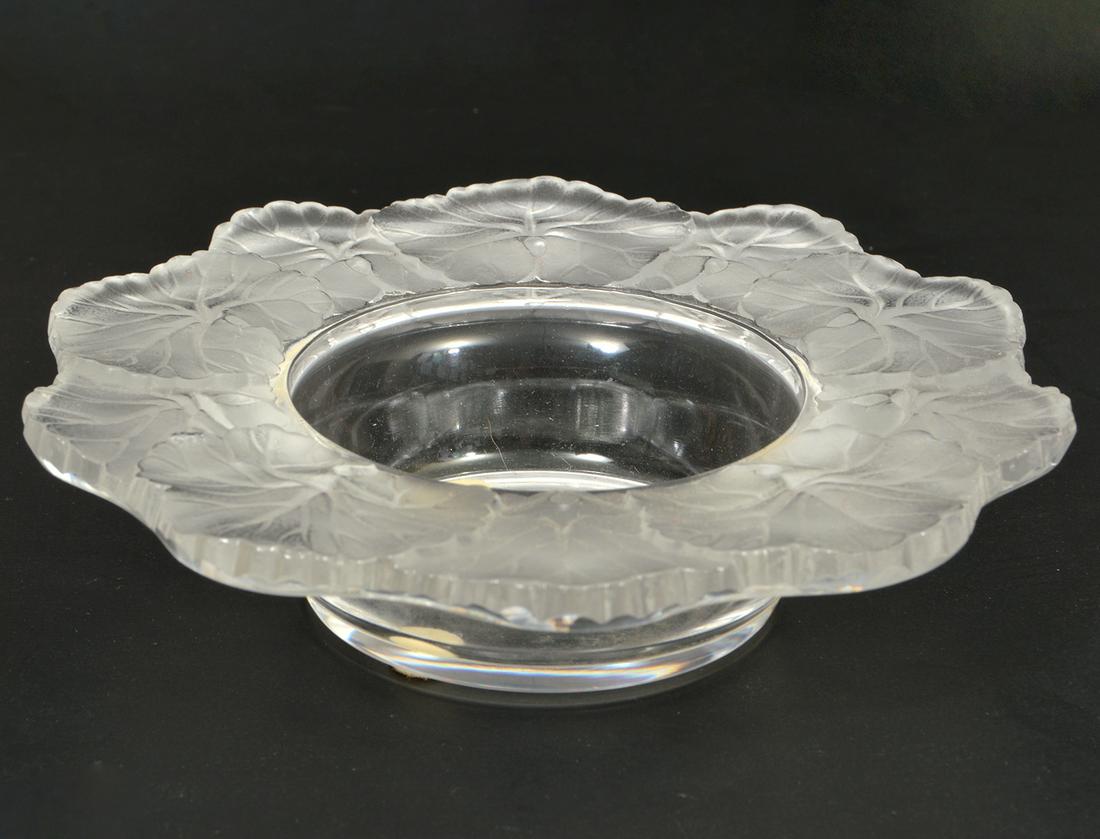 Lalique Crystal Honfleur Geranium Leaf Bowl (1 of 3)