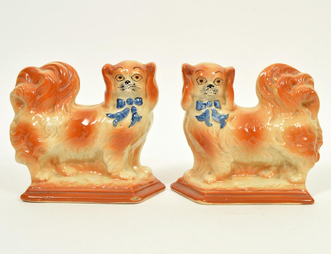 Pair Staffordshire Style Spaniel Dog Figurines (1 of 7)