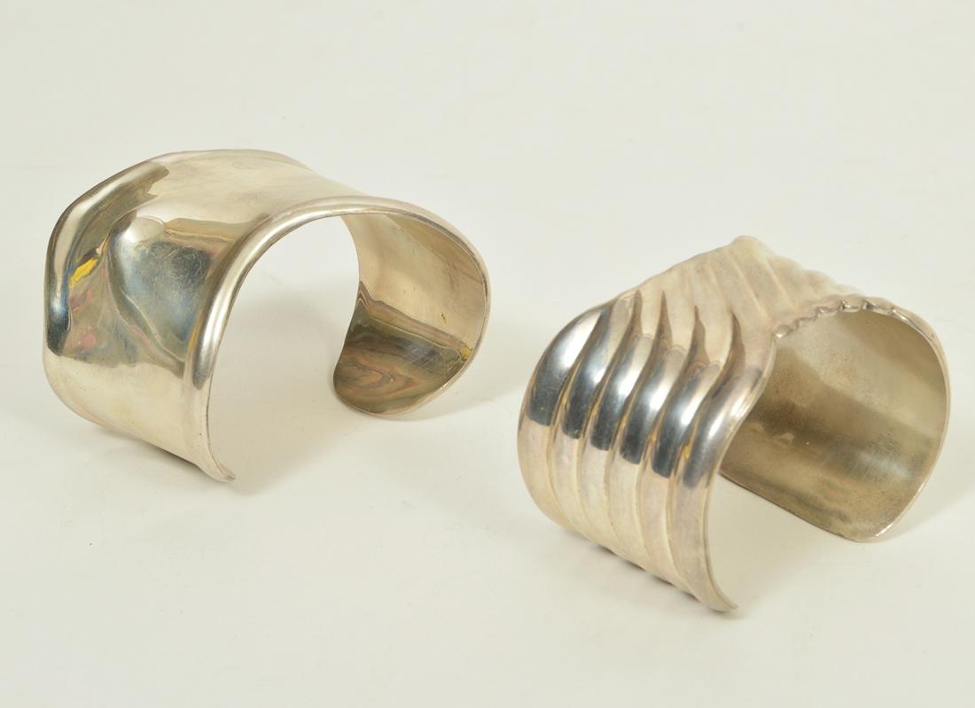 2 Large Mexican Sterling Cuff Bracelets 170 grams (1 of 4)