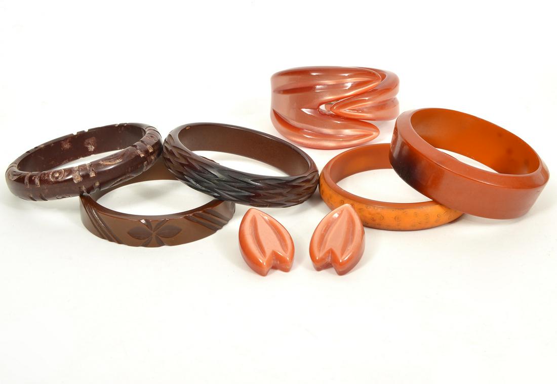 Lot of Vintage Plastic Bangles & Earrings (1 of 6)