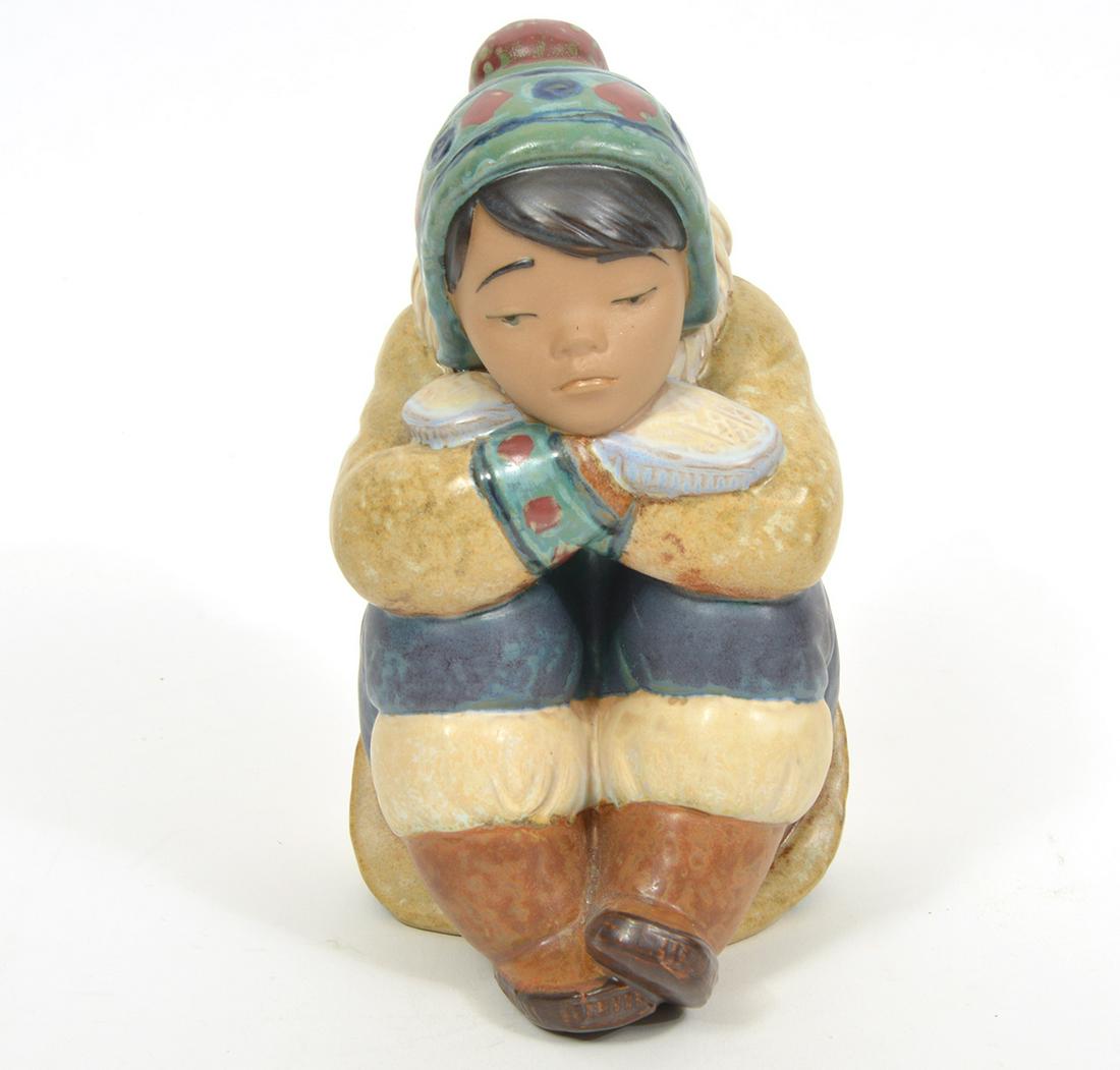 Lladro Gres Porcelain Eskimo Boy (1 of 6)