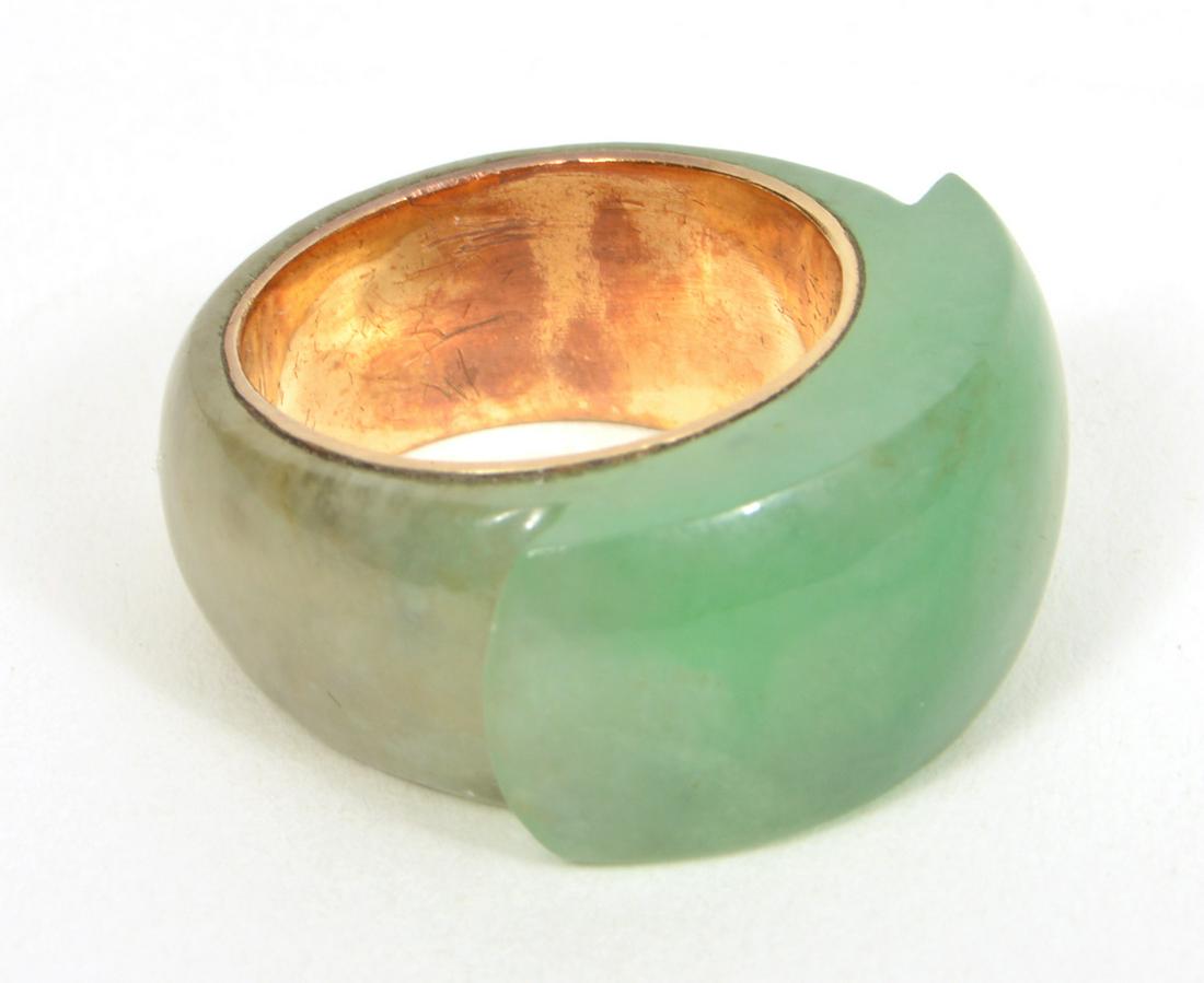 Carved Jade Ring 14k Yellow Gold Size 3.75 (1 of 7)