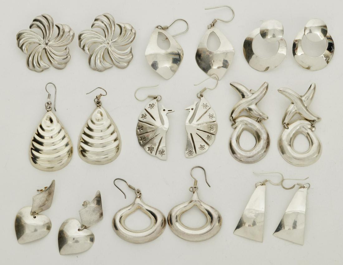 9 Pr. Mexican Sterling Pierced Earrings 112g (1 of 4)