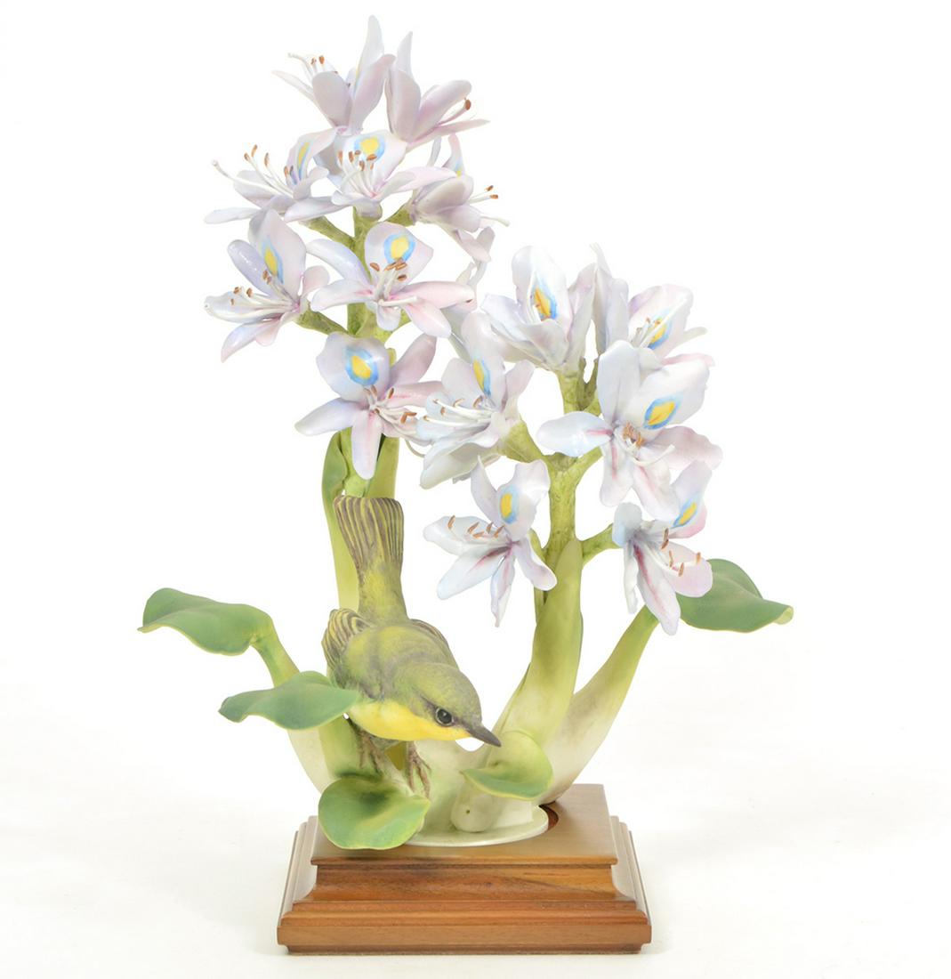 Royal Worcester Porcelain Bird Figure D. Doughty (1 of 6)