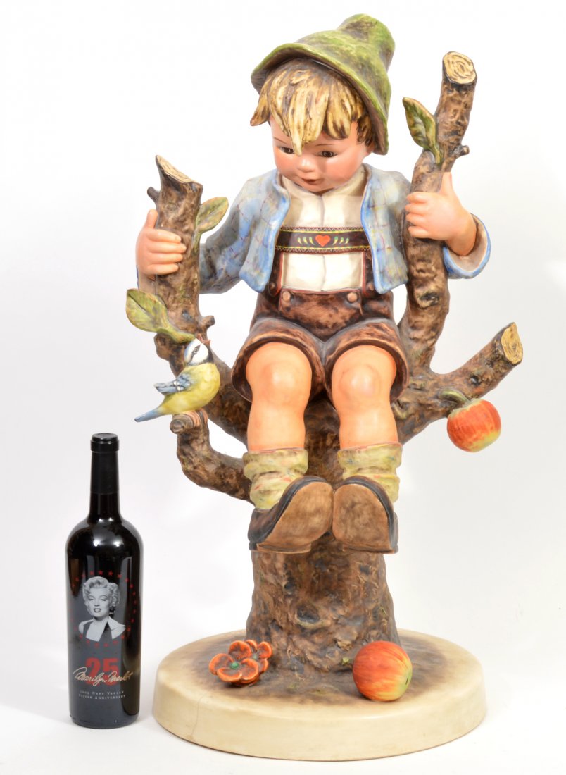 29" Apple Tree Boy Hummel (1 of 13)