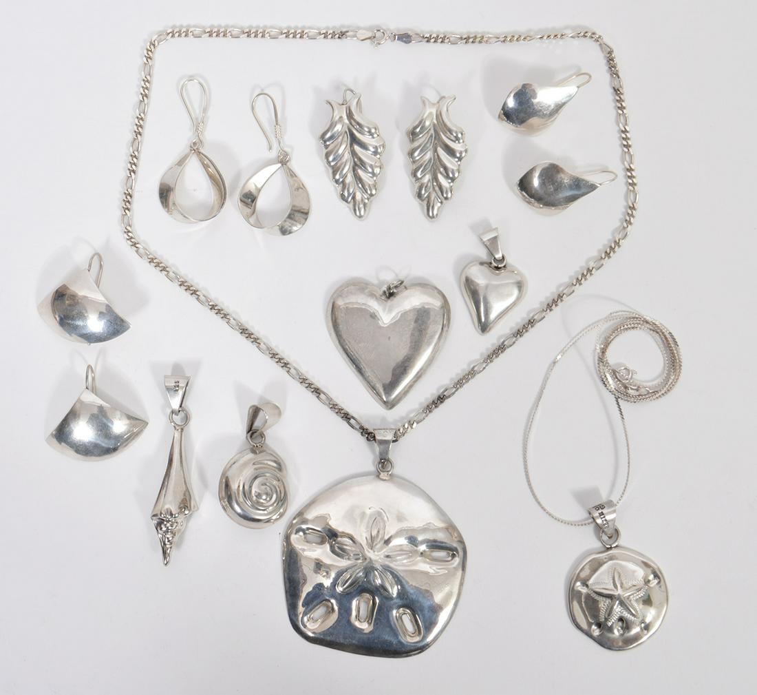 Lot Mexican Sterling Earrings Pendants 118.9 Grams (1 of 5)