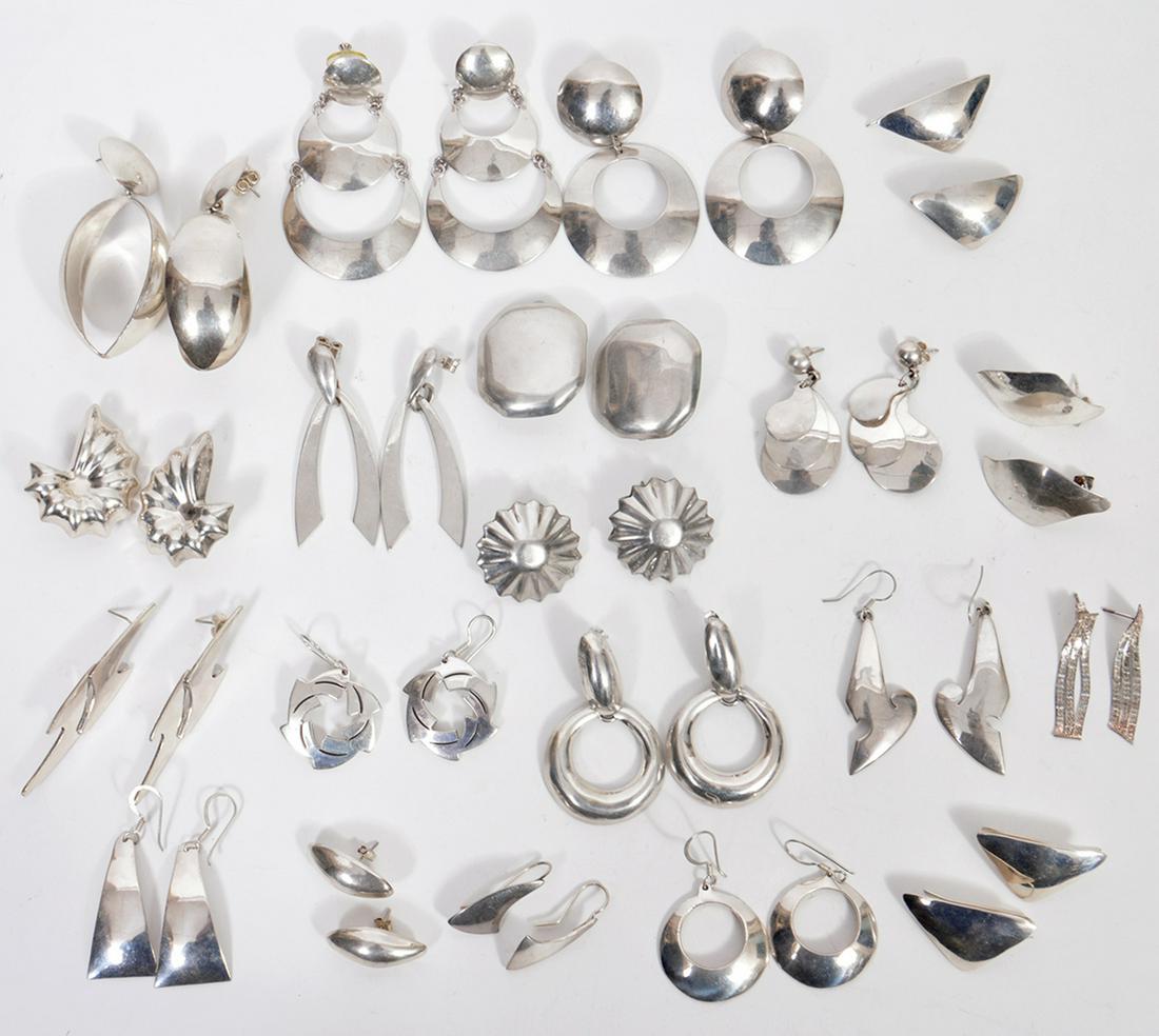 20 Prs. Mexican Sterling Earrings 276.4 grams (1 of 7)