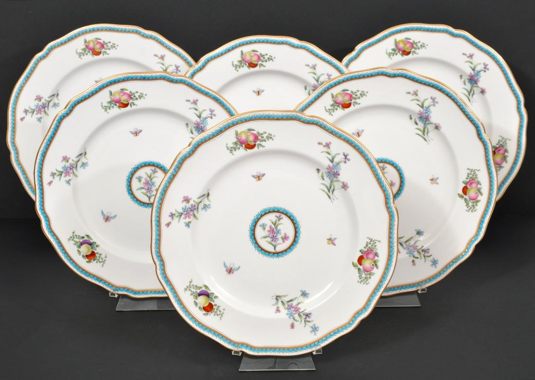 6 Spode Trapnell Center Medallion Dinner Plate: 6 Spode Trapnell Dinner Plates with center medallion & scalloped edge. 10.5" diameter. Condition report: Good, no issues. Please examine all photos closely. Contact C. Biddle Auction Gallery for more 