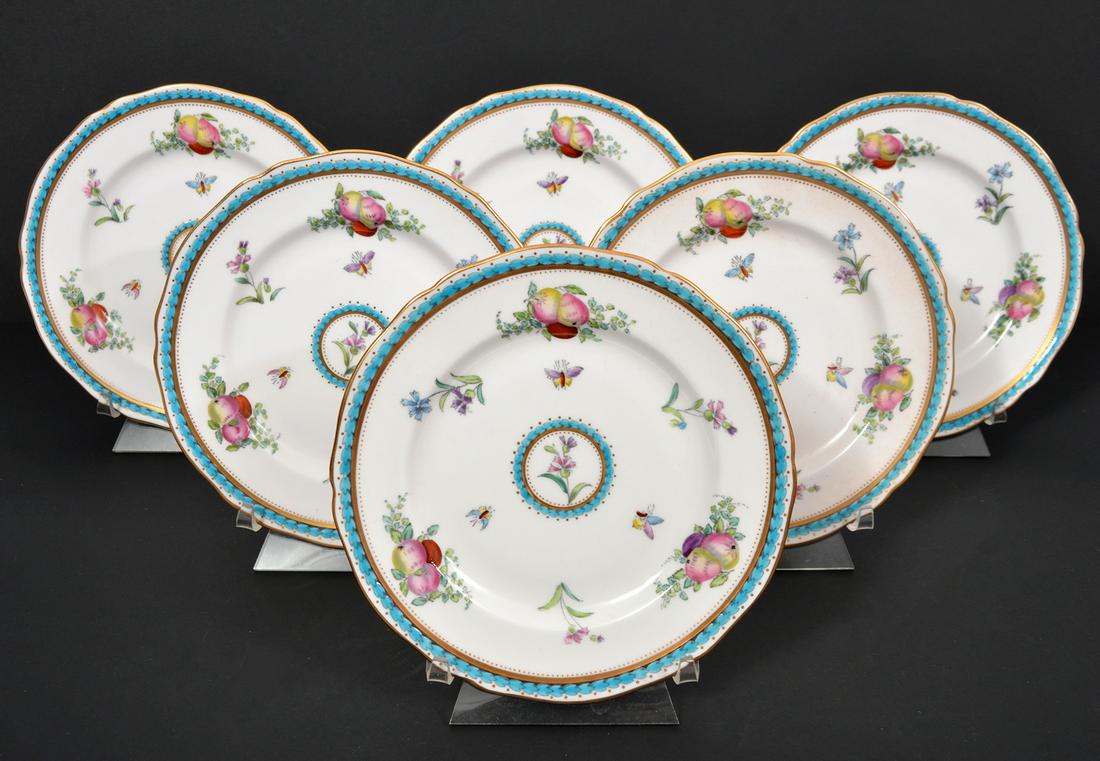 6 Spode Trapnell Center Medallion Bread Plates: 6 Spode Trapnell Bread Plates. With center medallion & scalloped edge. 6.5". Condition report: Good, no issues. Please examine all photos closely. Contact C. Biddle Auction Gallery for more detailed i