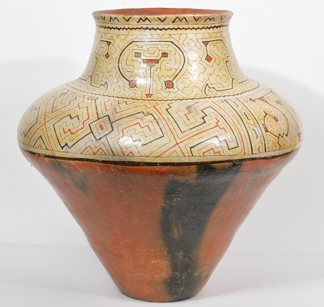 Large Pottery Shipibo Pot from Peru (1 of 11)