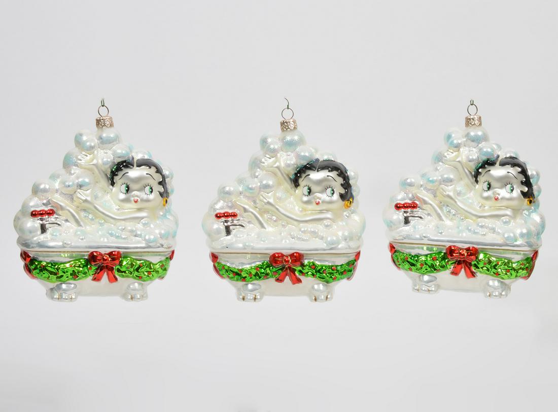 3 Polonaise Betty Boop Bubble Bath Ornament (1 of 3)