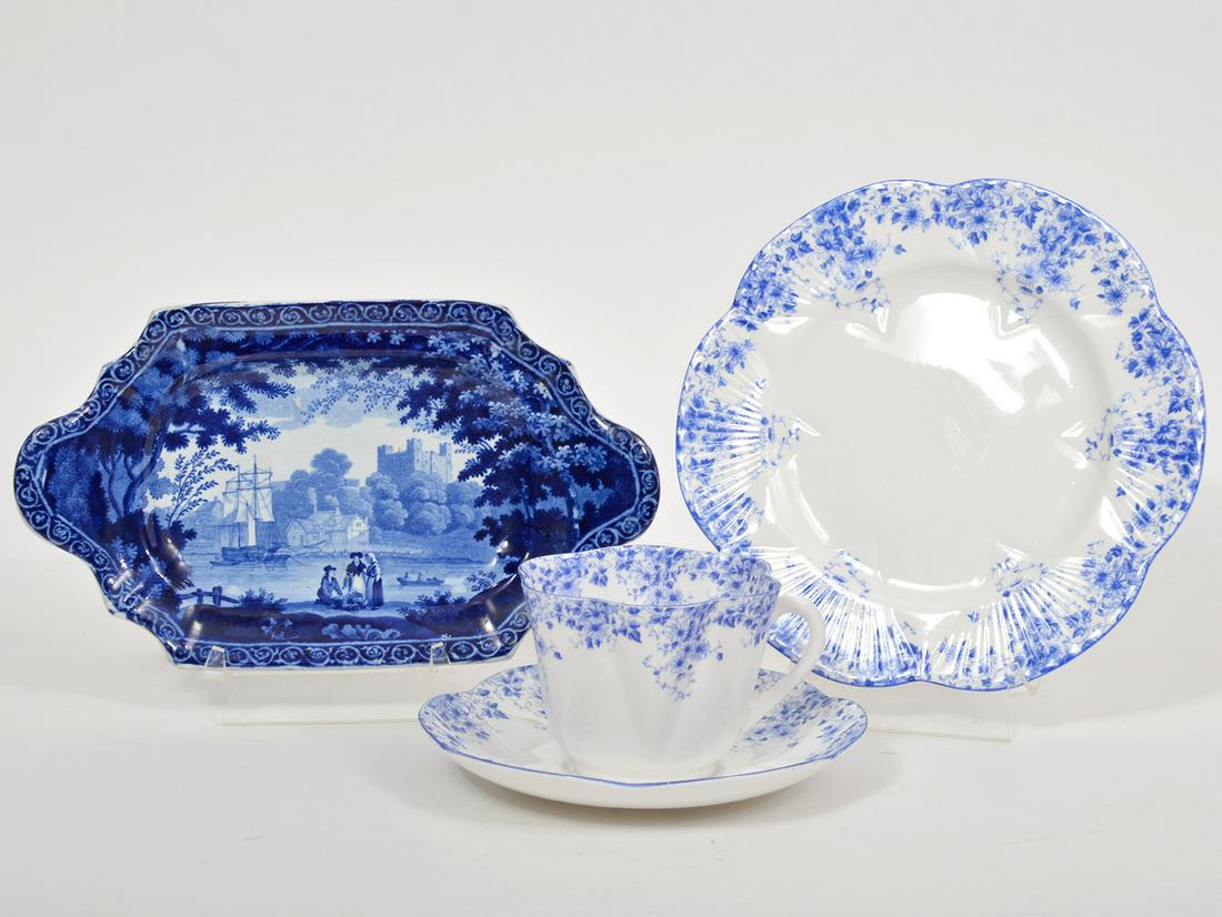 4 Pcs English Blue Porcelain Tableware (1 of 10)