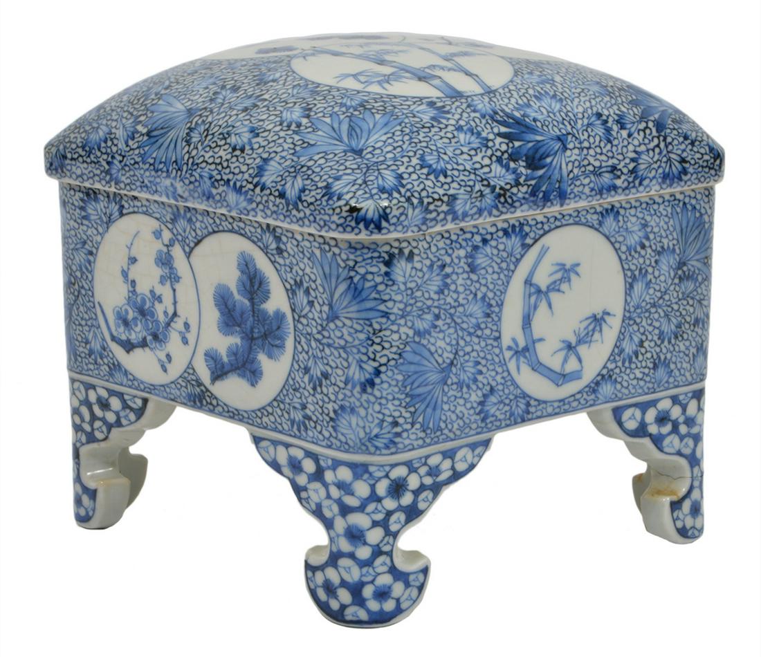 Chinese Blue and White Porcelain Lidded Box (1 of 9)
