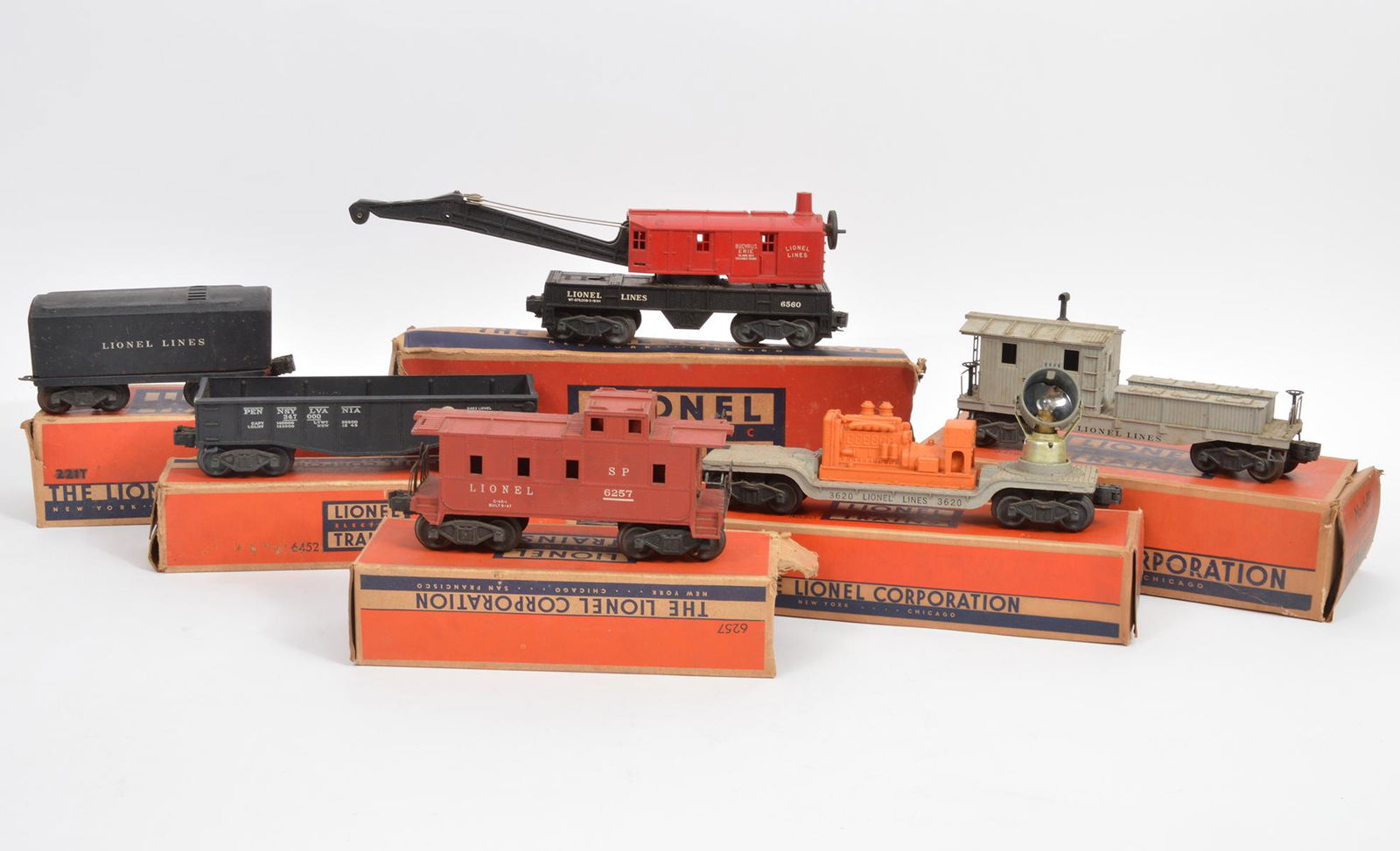 Lot of 6 Lionel Train Cars and Parts (1 of 12)