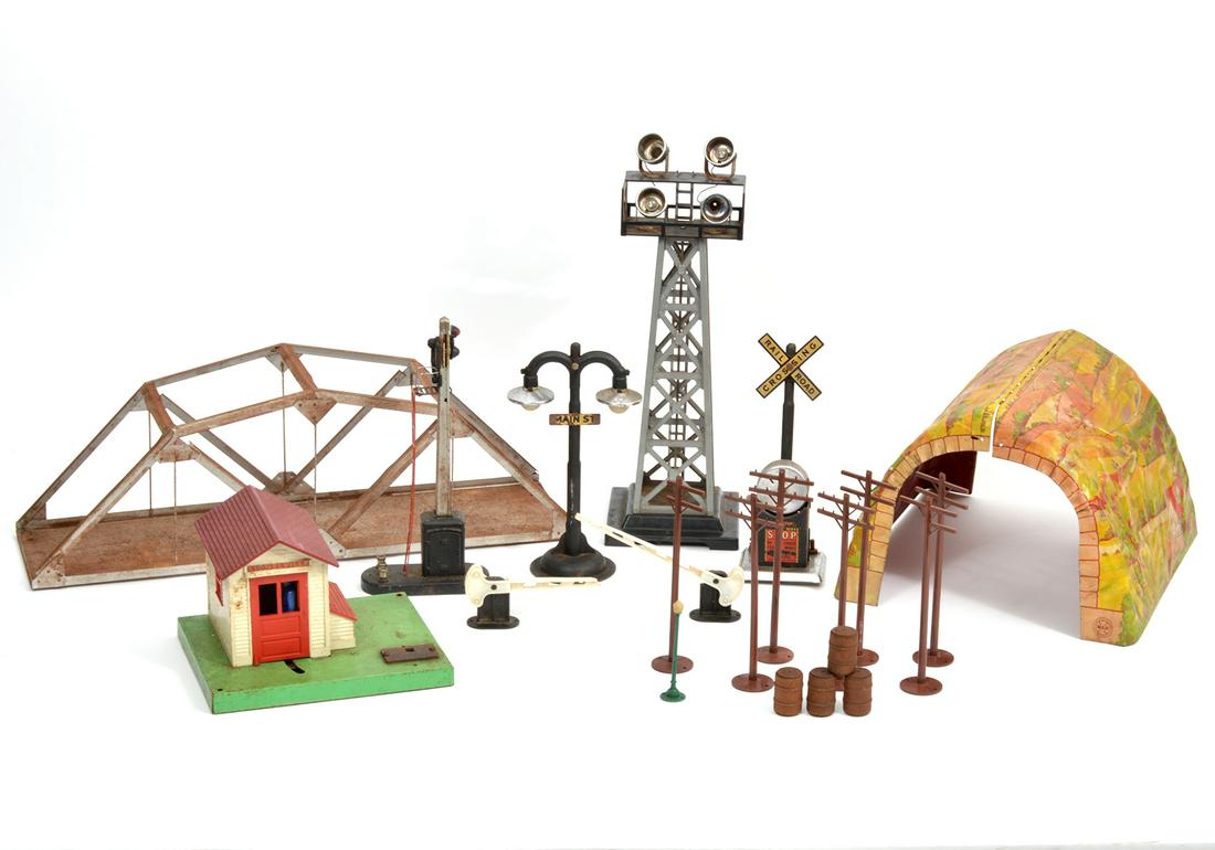 Lot of Lionel Train Parts With Transformer (1 of 16)