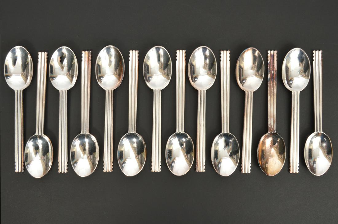 14 Puiforcat 'Nantes' Silverplate Dessert Spoons (1 of 4)