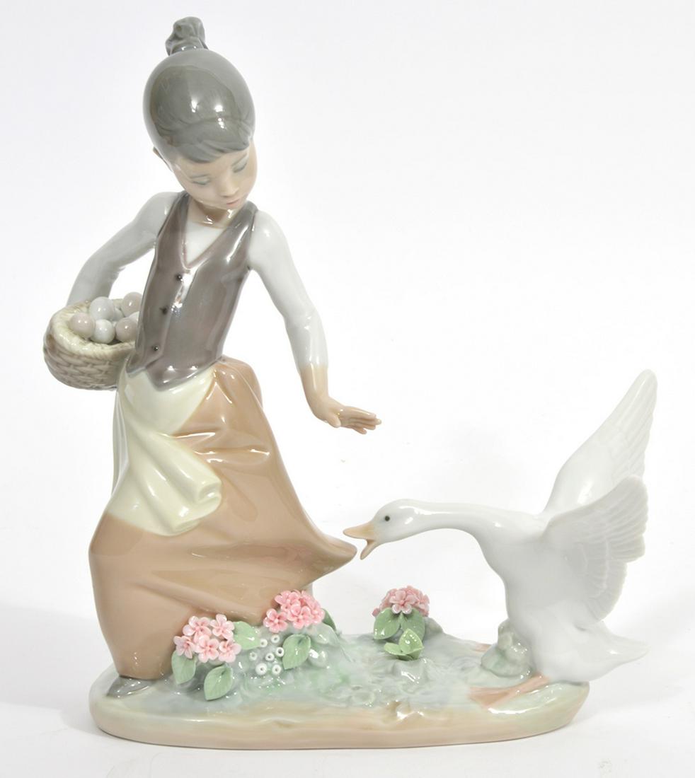 Lladro 'Aggressive Goose' Porcelain Figure (1 of 5)
