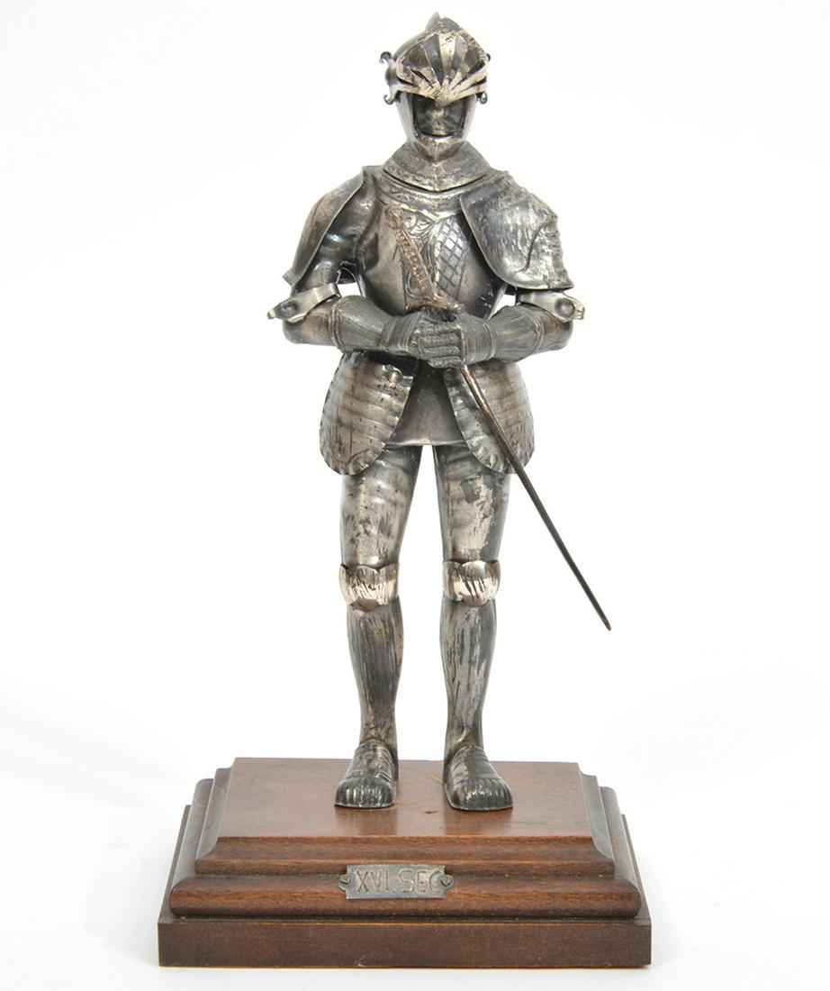 Continental 800 Silver Armored Knight With Sword (1 of 10)