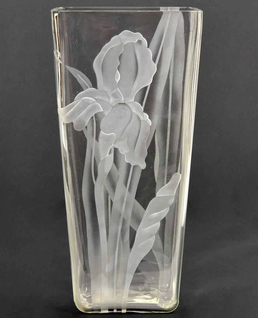 Vintage Dorothy Thorpe Iris Vase (1 of 7)