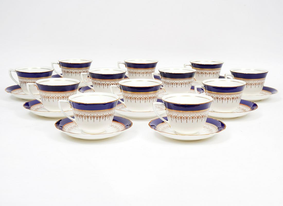 24 Pc Royal Worcester Cobalt Regency China (1 of 7)