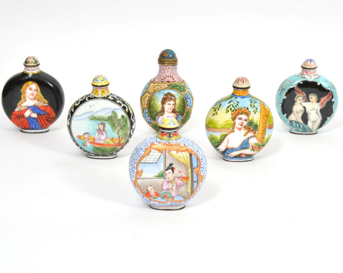 6 Chinese Hand Painted Snuff Bottles (1 of 19)