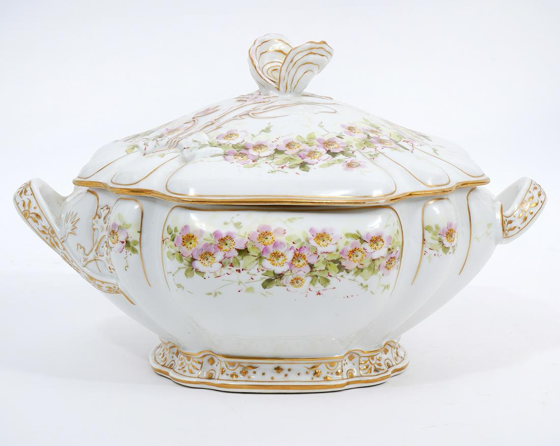 H&C French Limoges Covered Tureen Clam Finial (1 of 9)