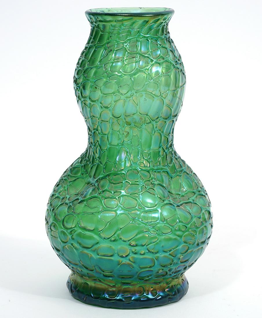 Attr. Loetz Creta Chine Green Art Glass Vase (1 of 6)