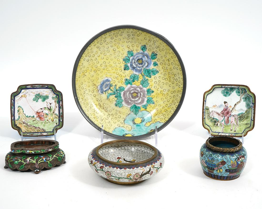 Group of Six Pieces of Chinese/Japanese Wares (1 of 19)