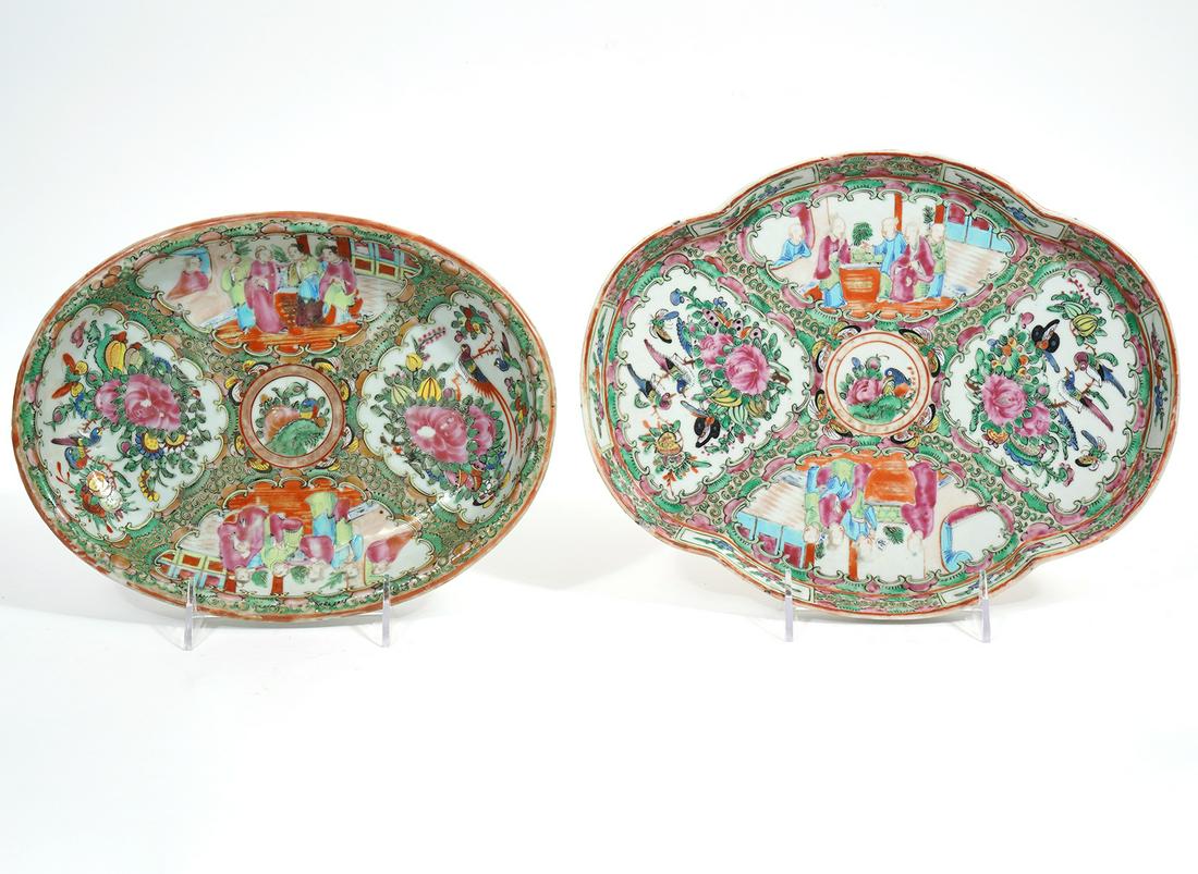2 Chinese Rose Medallion Porcelain Serving Dishes (1 of 8)