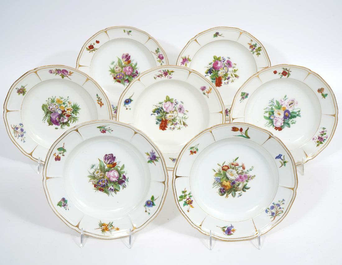 7 PC Samuel E Moore & Co Dinner Bowls (1 of 12)