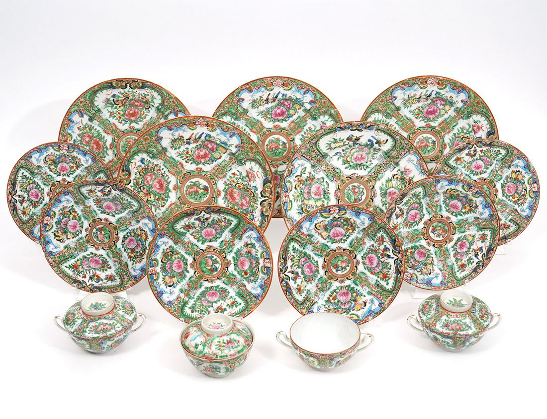 15Pc Chinese Rose Medallion Dinner & Soup Bowls (1 of 10)
