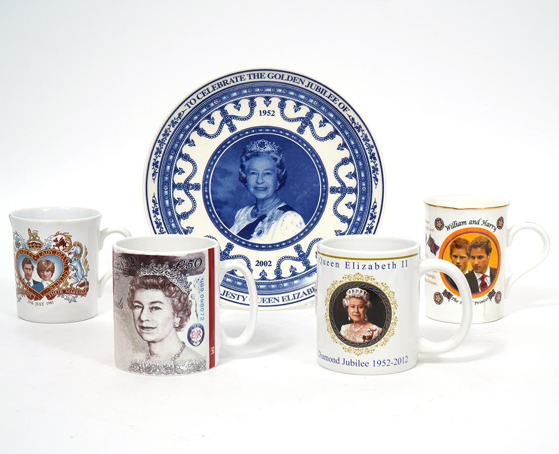 Queen Elizabeth Royal Family 4 Mugs & Plate (1 of 10)