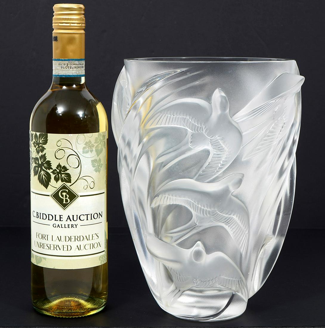 Lalique Crystal Martinets Vase (1 of 7)