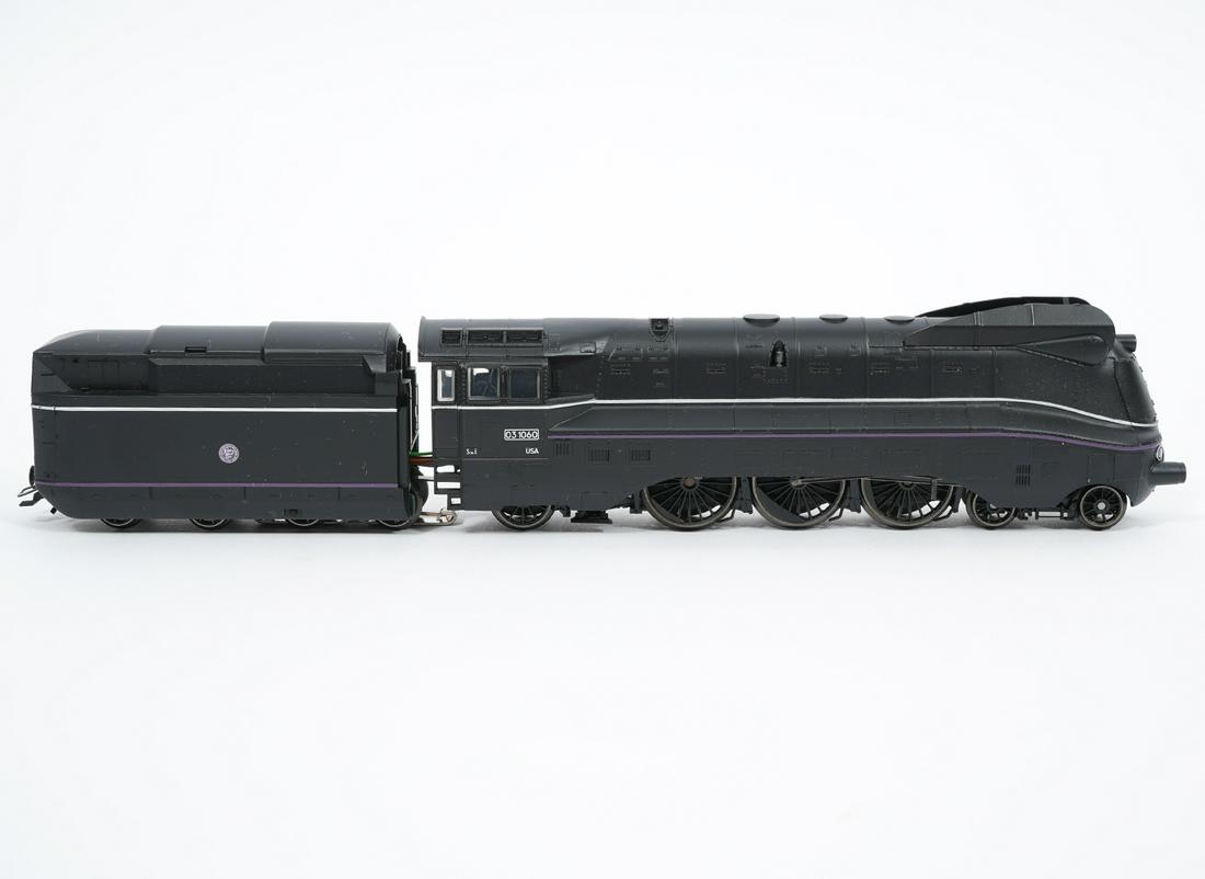 Marklin Train Digital HO 37914 Locomotive: Marklin train set in box. Digital HO Scale. #37914. Appears to be new in box. Tin box measures 14" x 4.5" x 3". Please examine all photos closely. Contact C. Biddle Auction Gallery for more detailed i
