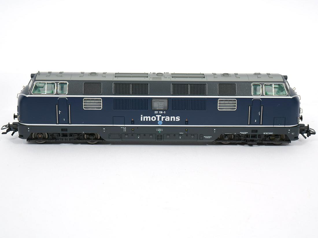 Marklin #39820 Digital HO Train Locomotive (1 of 5)