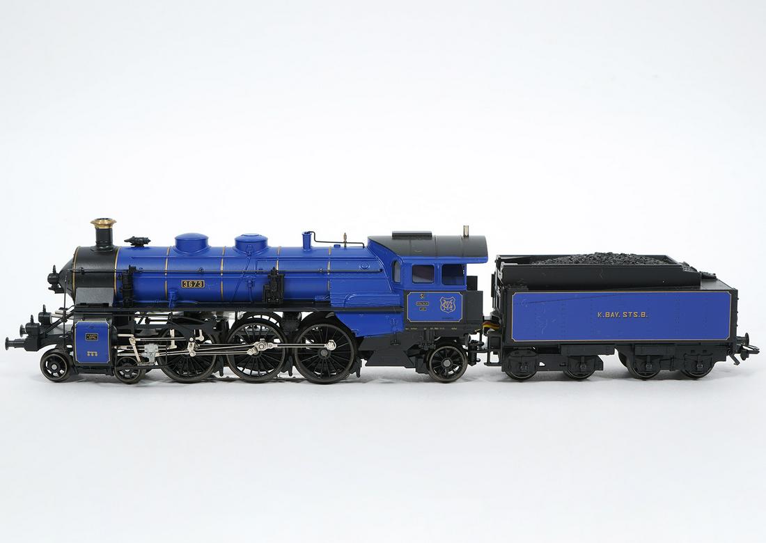 Marklin Reihe Locomotive Train #37186 in Box (1 of 5)