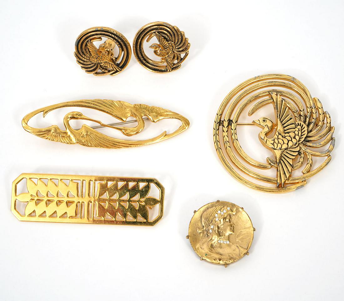 5 Pieces of Gold Plated Jewelry (1 of 6)