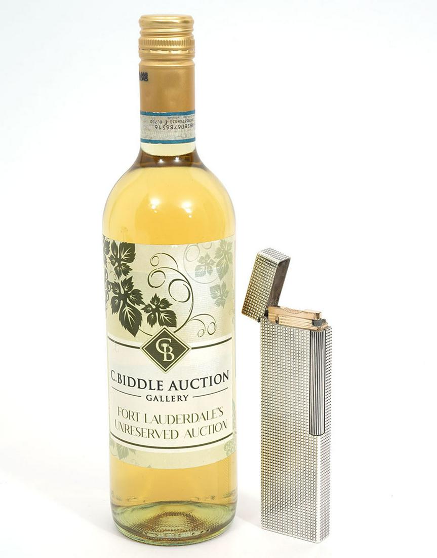 Large Silver-Tone Textured Dupont Lighter (1 of 10)