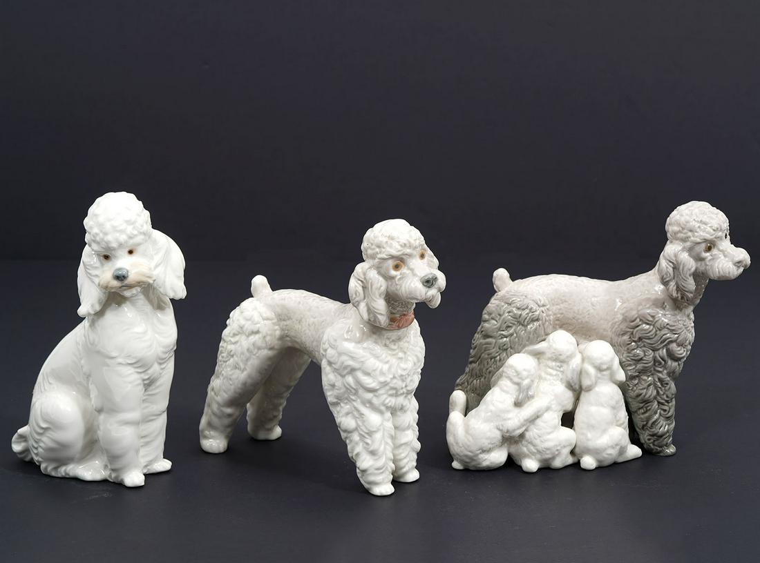 Group of Lladro Poodles (1 of 6)