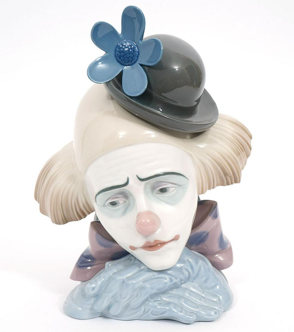 Lladro "Pensive Clown" Porcelain Figure (1 of 6)