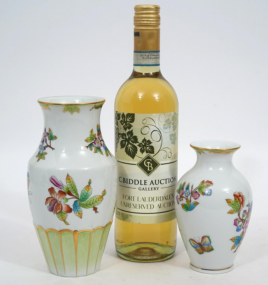 2 Herend Queen Victoria Vases (1 of 6)