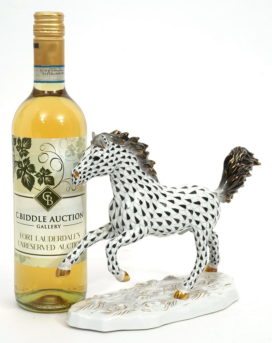 Herend Porcelain Black Fishnet Running Horse (1 of 5)