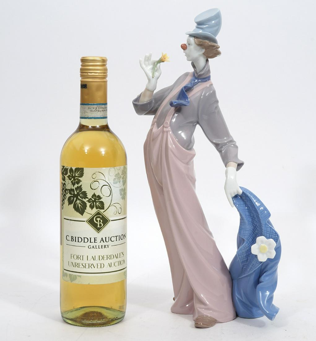 Lladro "A Mile of Style" Clown Porcelain Figure (1 of 5)