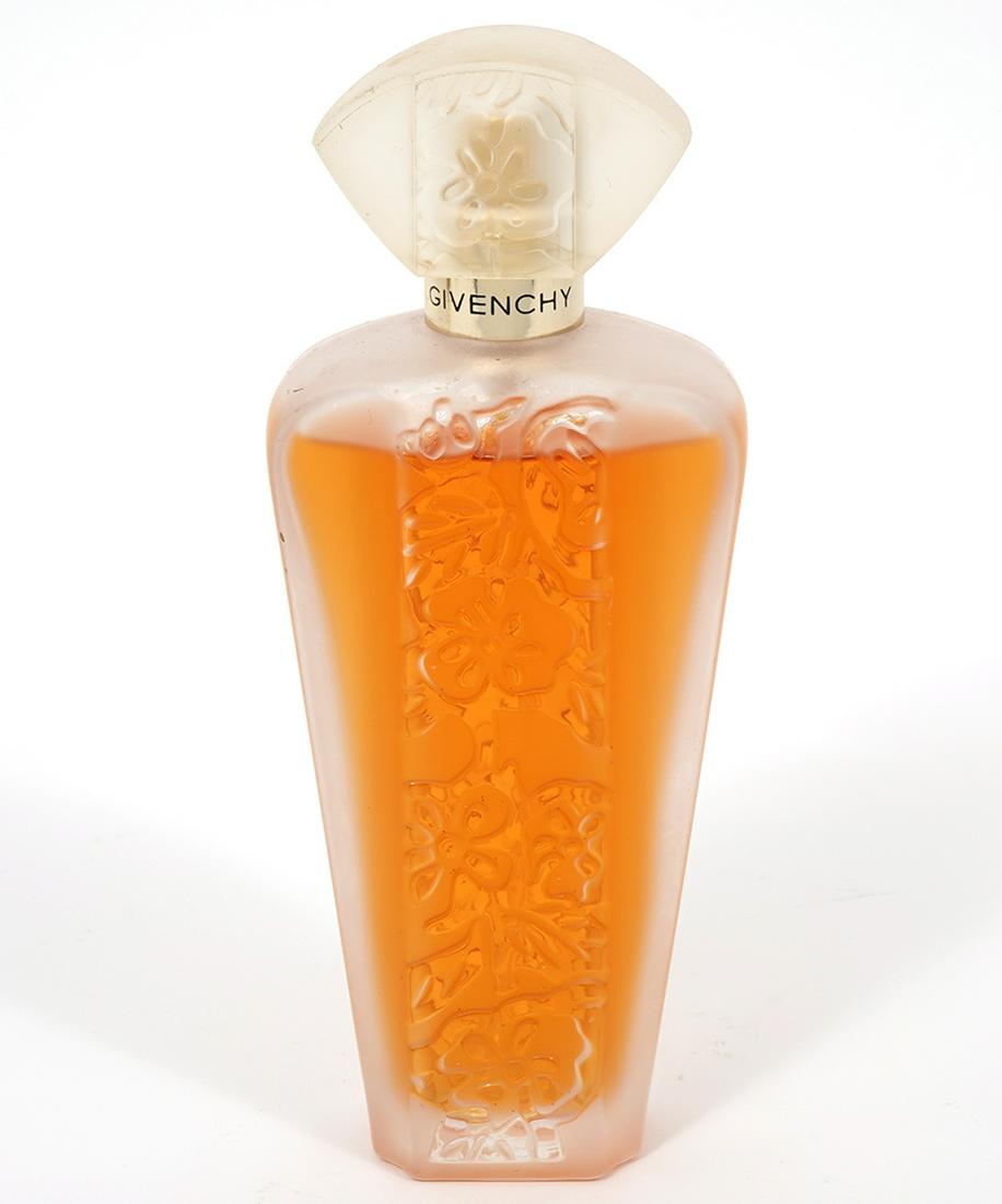 Givenchy Fleur D'interdit Perfume (1 of 7)