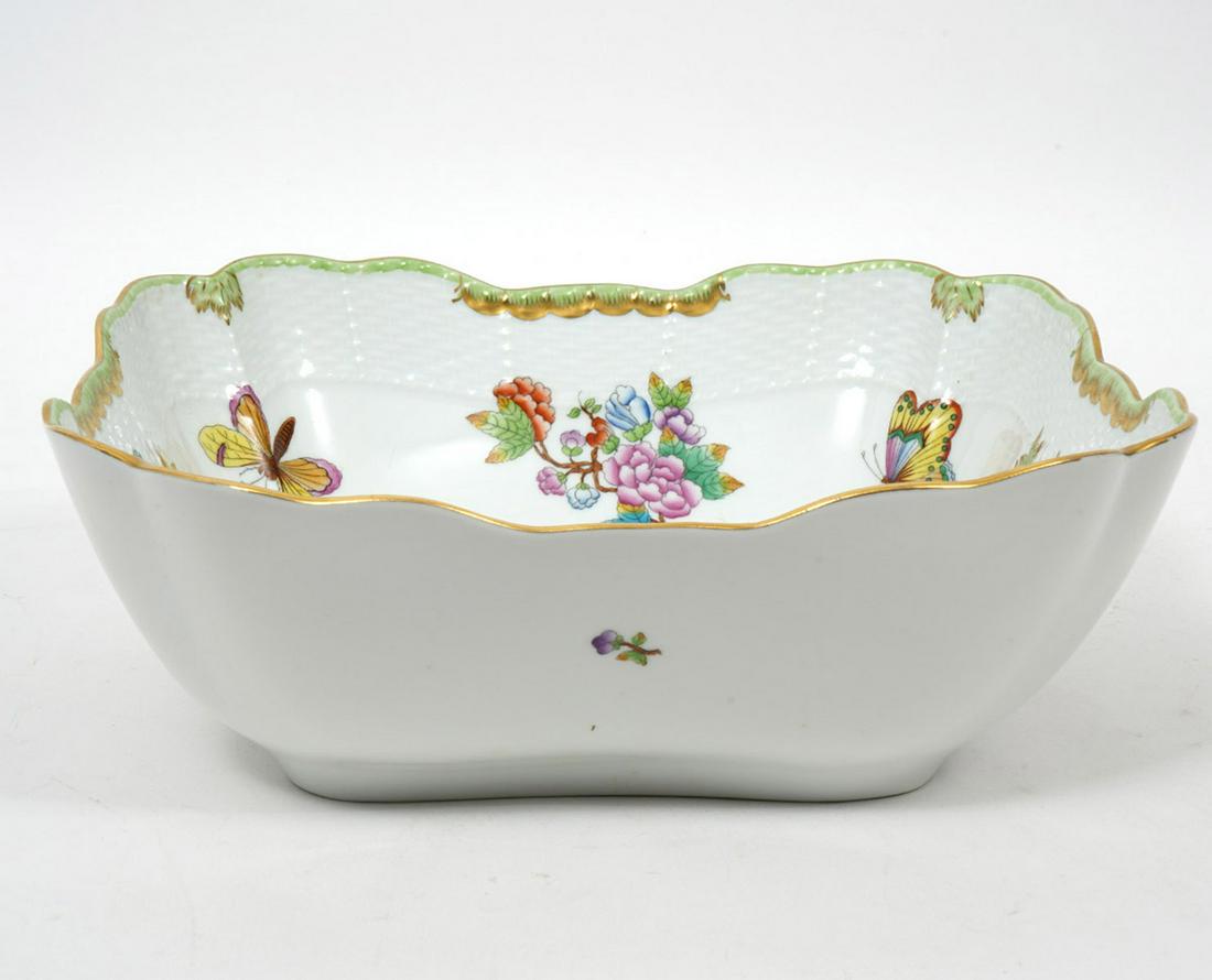 Herend "Queen Victoria" Large Square Serving Bowl (1 of 5)